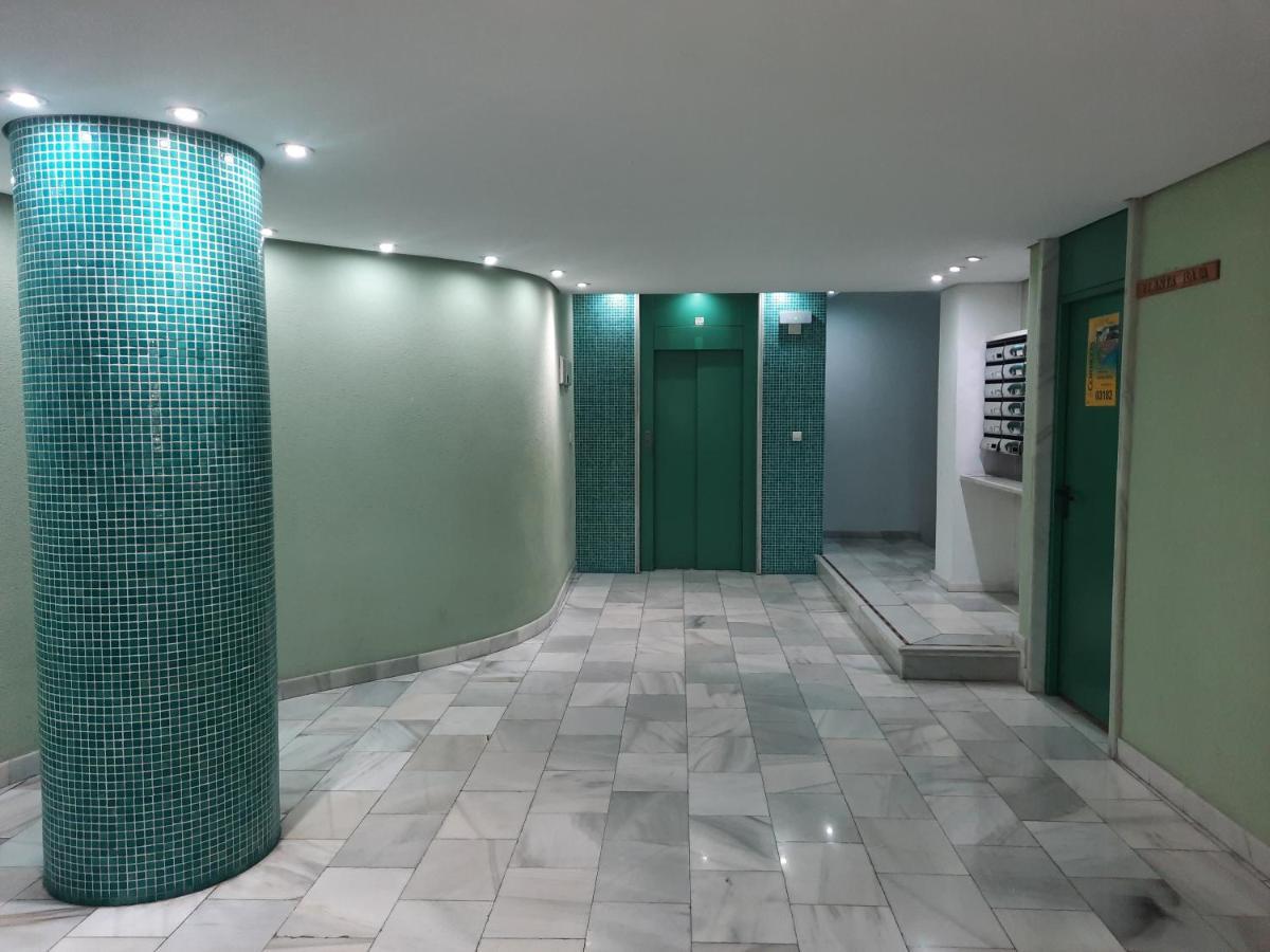 شقة Moderno Apartamento Familiar Junto Al Mar - Conejito تورّيفيِخا المظهر الخارجي الصورة