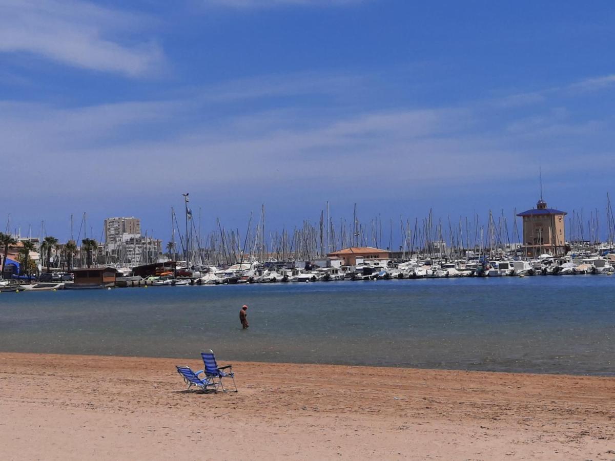 شقة Moderno Apartamento Familiar Junto Al Mar - Conejito تورّيفيِخا المظهر الخارجي الصورة