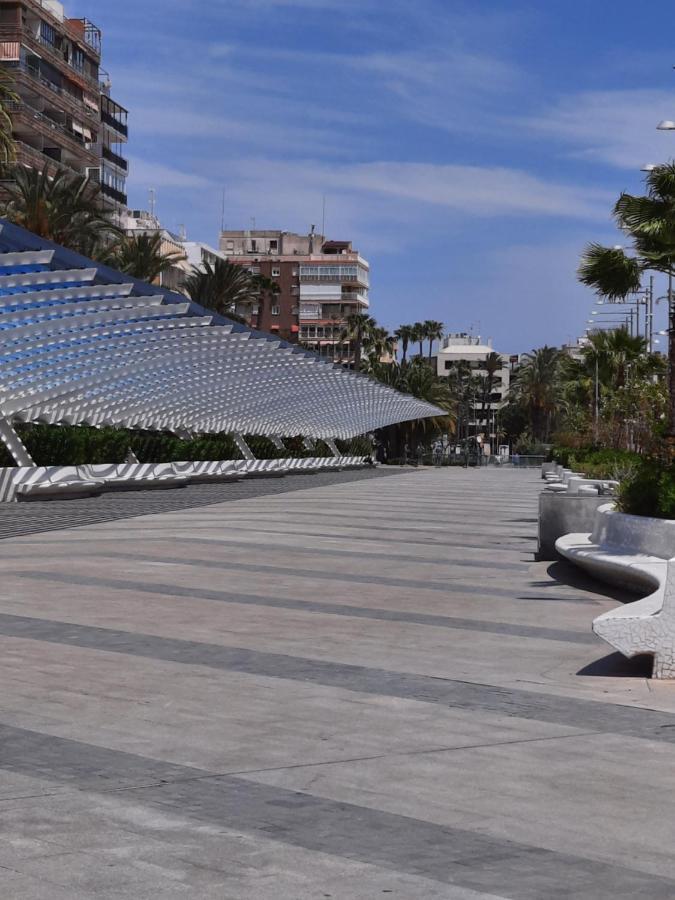 شقة Moderno Apartamento Familiar Junto Al Mar - Conejito تورّيفيِخا المظهر الخارجي الصورة