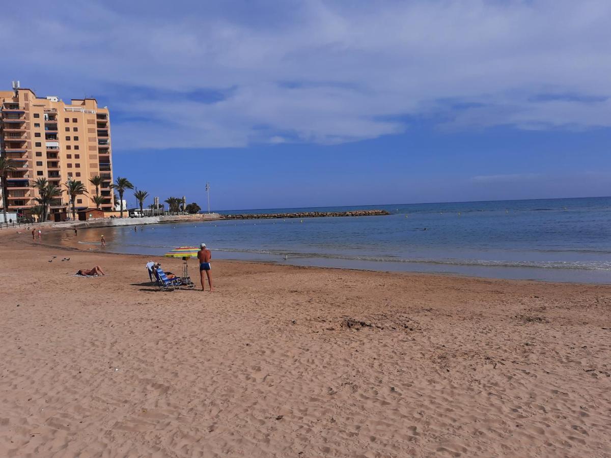 شقة Moderno Apartamento Familiar Junto Al Mar - Conejito تورّيفيِخا المظهر الخارجي الصورة