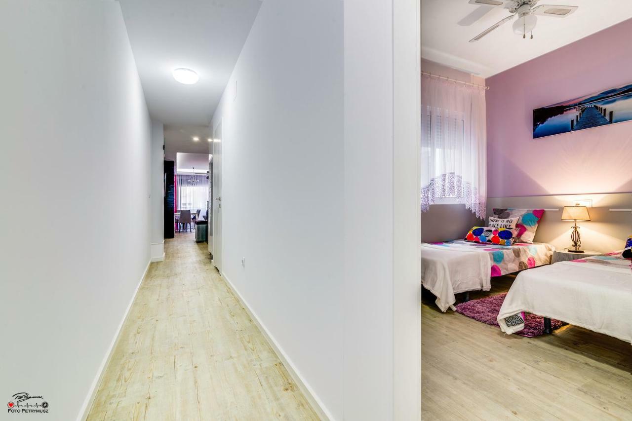 شقة Moderno Apartamento Familiar Junto Al Mar - Conejito تورّيفيِخا المظهر الخارجي الصورة